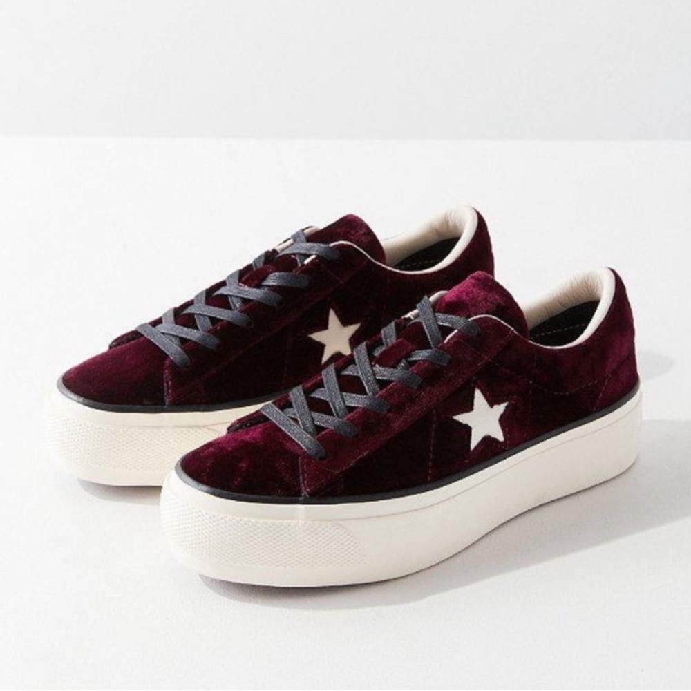 Platform velvet converse